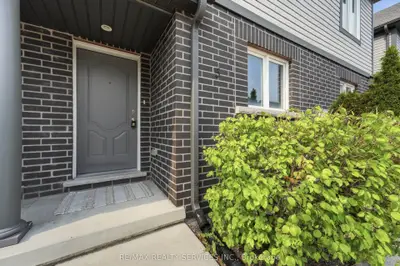 7768 Ascot Circle, Niagara Falls, On L2h 3p9
