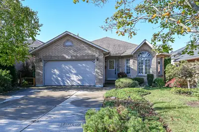 37 Glenhollow Drive, Hamilton, On L8j 3r8