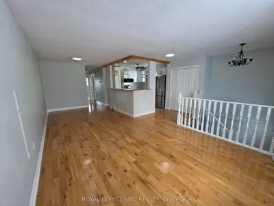 37 FOX TRAIL Drive, St. Catharines, ON L2S 3T7