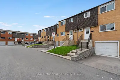20 Anna Capri Drive 3, Hamilton, On L8w 1m6