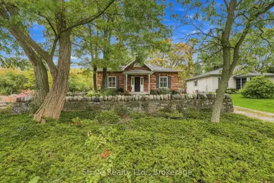 28 Clifton Road, Port Hope, On L1a 2b5