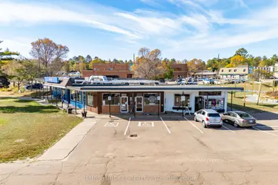 10 Ridge Road, Deep River, On K0j 1p0