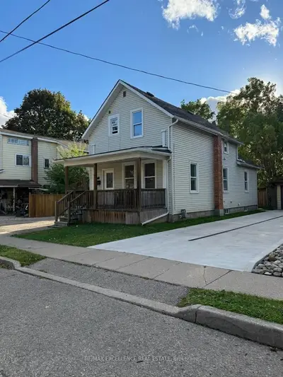 83 Dorset Street, Waterloo, On N2l 3m3