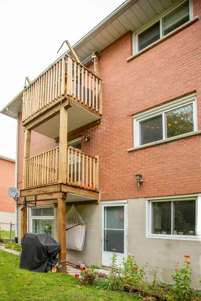 92 Gardiner Street, Kingston, On K7m 1a7