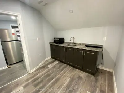 137 Ross Street, St. Thomas, On N5r 3x9