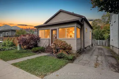 741 Nelson Street, Woodstock, On N4s 4j2