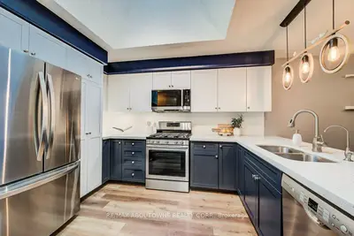 12 Brock Street, Guelph, On N1l 0e3