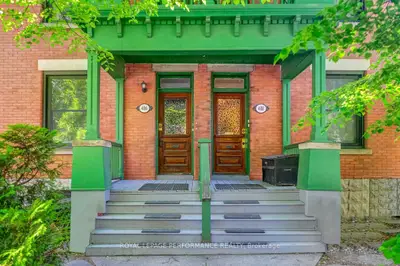486-488 Lisgar Street, Ottawa Centre, On K1r 5h3