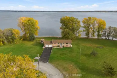40 Wallbridge Circle, Prince Edward County, On K8n 4z7