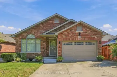 102 Cove Crescent, Hamilton, On L8e 5a1