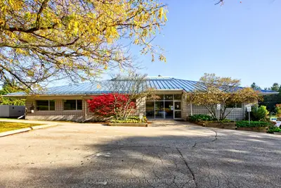 1493 Centre Road, Hamilton, On L8n 2z7