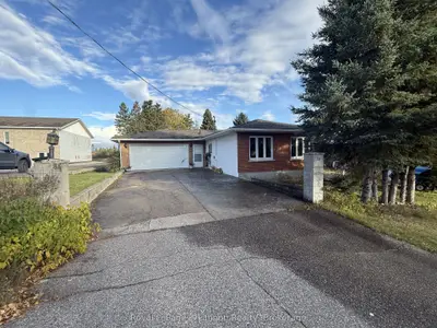 24 First Avenue, Sioux Lookout, On P8t 1e8