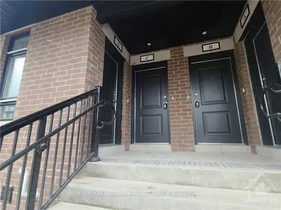 390 ROLLING MEADOWS Crescent C, Orleans - Convent Glen and Area, ON K1W 0A7