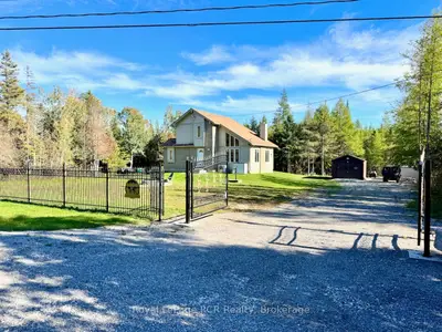 290 Myles Bay Shore Road, Northern Bruce Peninsula, On N0h 1w0