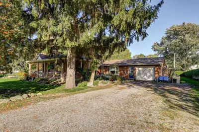 9200 Springwater Road, Malahide, On N5p 3s7