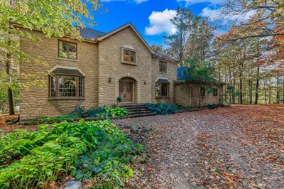 872 6th Conc Road W, Hamilton, On L8b 1m9