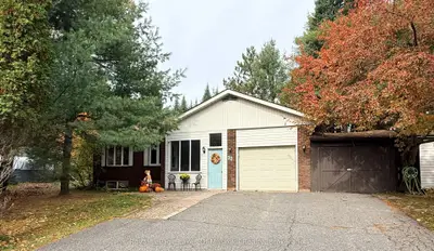 22 Westvale Drive, Bracebridge, On P1l 1b5