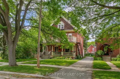 126 Chatham Street, Brantford, On N3s 4g4