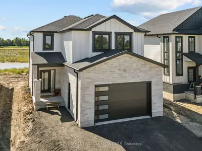 121 Addison Avenue, Lucan Biddulph, On N0m 2j0