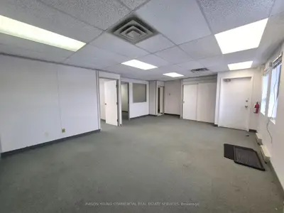 21 Concourse Gate 10, Cityview - Parkwoods Hills - Rideau Shore, On K2e 7s4