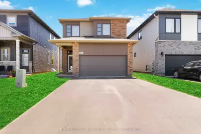 205 KINDERWOOD Way, North Grenville, ON K0G 1J0