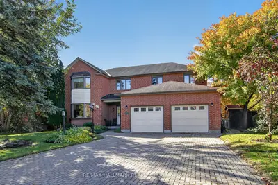 20 Halldorson Crescent, Kanata, On K2k 2c7