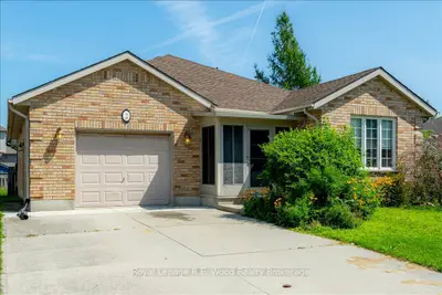 2 ORIOLE Crescent, Woodstock, ON N4T 1T1