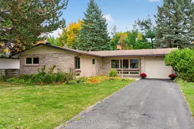 9 Cleadon Drive, Crystal Bay - Rocky Point - Bayshore, On K2h 5p5