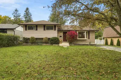 12 THORNCLIFFE Drive, Belleville, ON K8P 4L4