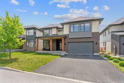 301 LONG ACRES Street, Kanata, ON K2M 0H1