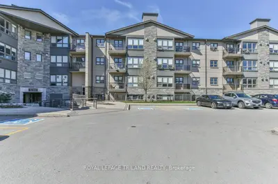 5 Jacksway Crescent 104, London North, On N5x 3t6