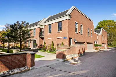 95 Robert's Row 107, Cobourg, On K9a 5r5