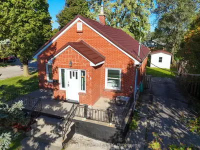 236 HIGHBURY Avenue N, London East, ON N5Z 2W7