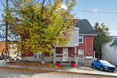 4 Eccles Street 7, West Centre Town, On K1r 6s2