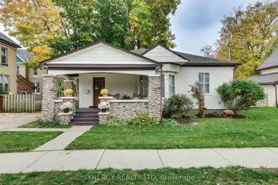 210 ALBERT Street, Strathroy-Caradoc, ON N7G 1W1
