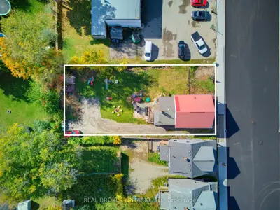 256 Dundas Street, Woodstock, On N4s 1b1