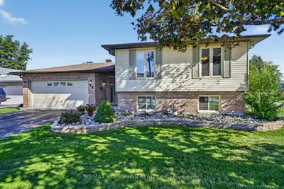 96 Cambridge Crescent, Brockville, On K6v 6l8