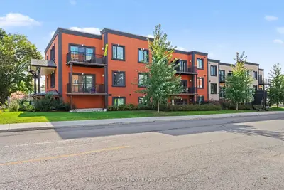 40 Mcgill Street S 2d, Smiths Falls, On K7a 0c5
