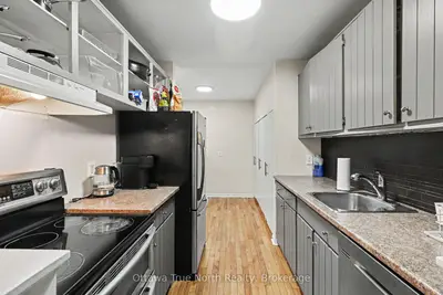 2093 Orient Park Drive 132, Blackburn Hamlet, On K1b 4w1