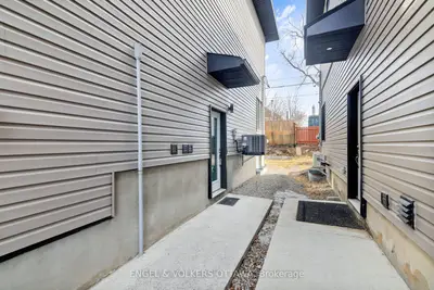 151 Longpre N B, Vanier And Kingsview Park, On K1l 7j5