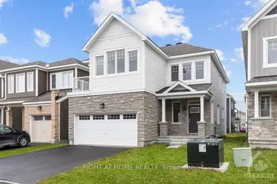 74 Hackamore Crescent, Stittsville - Munster - Richmond, On K0a 2z0