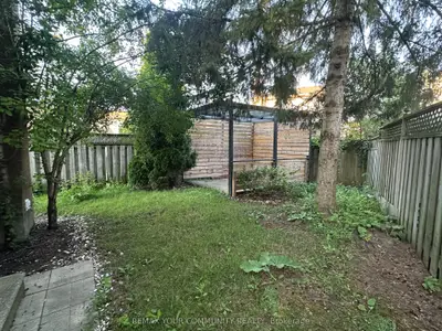 9 Buchanan Crescent, Thorold, On L2v 4s2