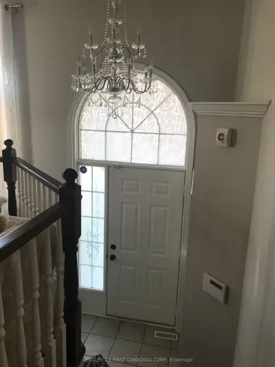 26 Croatia Road, London East, On N5v 4x6