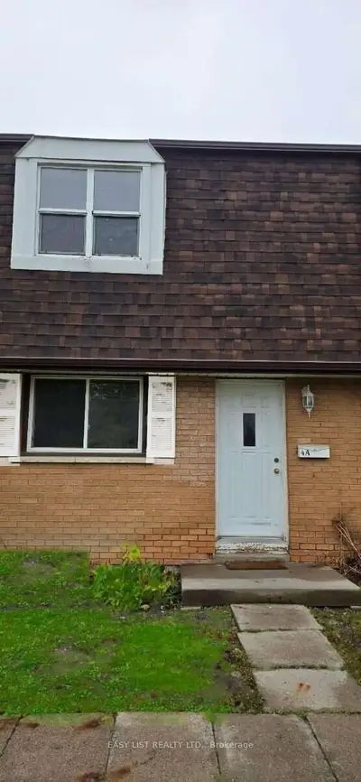 4a Gilbert Street, Belleville, On K8p 3h2