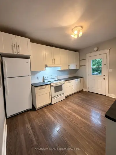 21 Gage Avenue S 2, Hamilton, On L8m 3c7