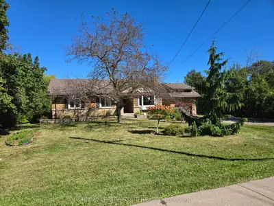 538 Main Street W, Grimsby, On L3m 1t8
