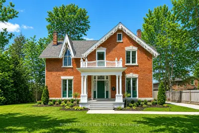 262 Main Street W, Grimsby, On L3m 1s4