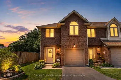 502 Barton Street 27, Hamilton, On L8e 5b5
