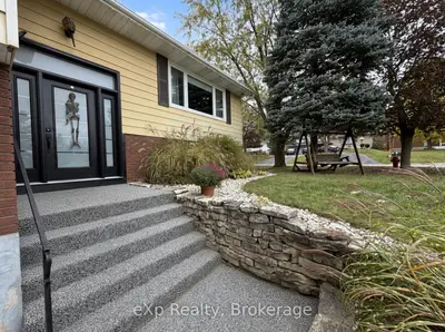 271 Thomas Street, Brockton, On N0g 2v0