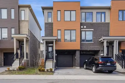 32 Radison Lane, Hamilton, On L7r 4e2